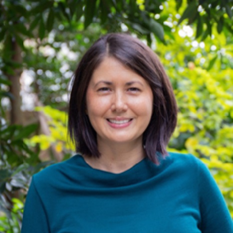 Dr. Jennifer YOUNG